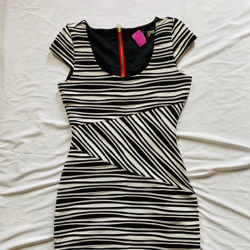 Guess Textured Striped Crisscross Zippered Dress